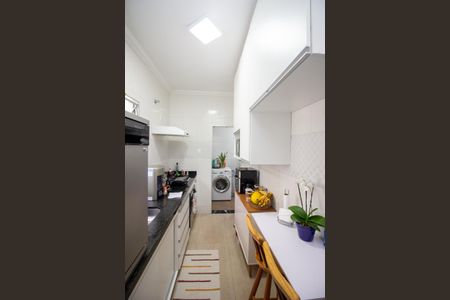 Casa à venda com 360m², 2 quartos e 3 vagasCozinha e Área de Serviço