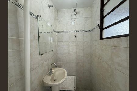 Casa para alugar com 70m², 2 quartos e sem vaga