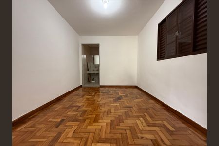 Casa para alugar com 250m², 4 quartos e 3 vagas