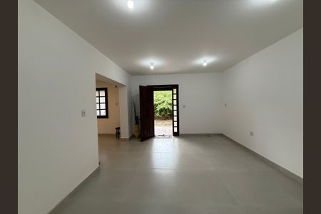 Casa para alugar com 250m², 4 quartos e 3 vagas