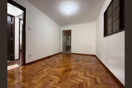 Casa para alugar com 250m², 4 quartos e 3 vagas