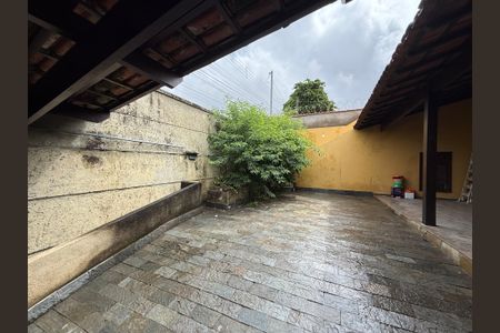 Casa para alugar com 250m², 4 quartos e 3 vagas