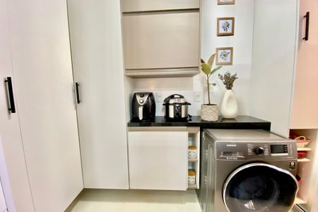 Apartamento à venda com 90m², 3 quartos e 1 vagaÁrea de Serviço