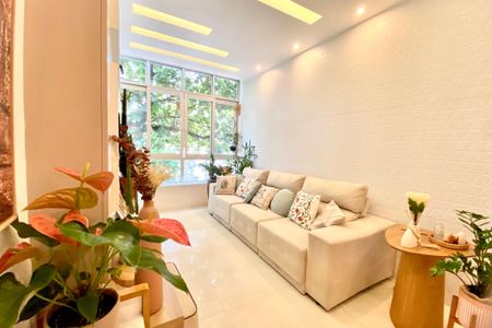 Sala  de apartamento à venda com 3 quartos, 90m² em Leblon, Rio de Janeiro