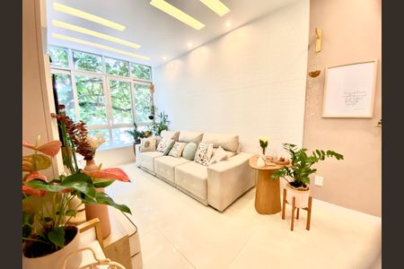 Apartamento à venda com 90m², 3 quartos e 1 vagaSala 