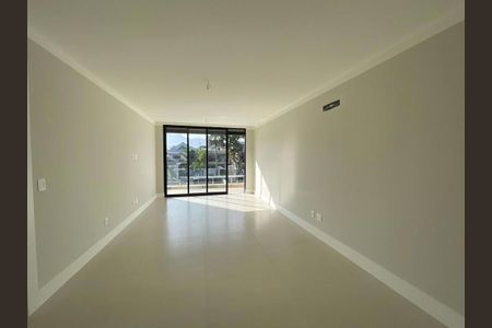 Casa à venda com 5 quartos, 380m² em Barra da Tijuca, Rio de Janeiro