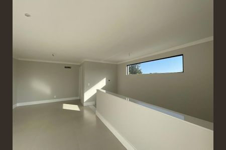 Casa à venda com 5 quartos, 380m² em Barra da Tijuca, Rio de Janeiro