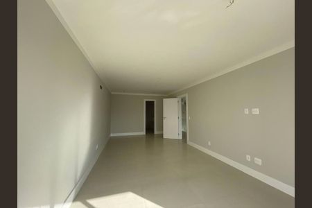 Casa à venda com 5 quartos, 380m² em Barra da Tijuca, Rio de Janeiro