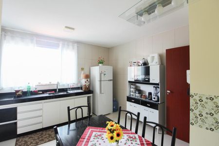Apartamento para alugar com 80m², 2 quartos e 1 vagaCozinha