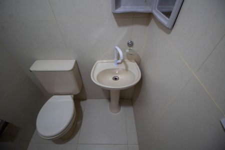 BANHEIRO de apartamento para alugar com 1 quarto, 52m² em Centro, Campinas