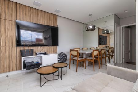 Sala de apartamento para alugar com 2 quartos, 60m² em Castelo, Belo Horizonte