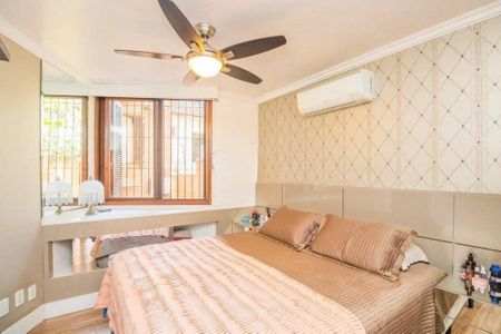 Quarto 1 de apartamento para alugar com 3 quartos, 178m² em Rio Branco, Porto Alegre