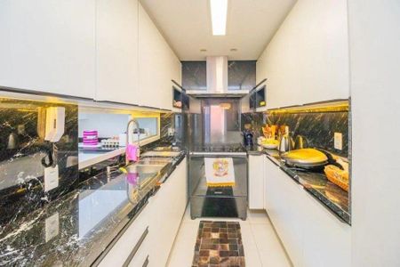 Cozinha  de apartamento para alugar com 3 quartos, 178m² em Rio Branco, Porto Alegre