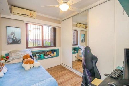 Quarto 2 de apartamento para alugar com 3 quartos, 178m² em Rio Branco, Porto Alegre