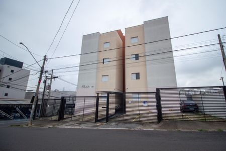Apartamento para alugar com 56m², 2 quartos e 1 vaga Apartamento para alugar com 56m², 2 quartos e 1 vagaFachada