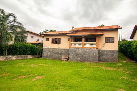 Casa de condomínio para alugar com 175m², 3 quartos e 3 vagas Casa de condomínio para alugar com 175m², 3 quartos e 3 vagasFachada interna