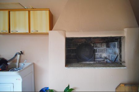 Casa à venda com 140m², 2 quartos e 2 vagasChurrasqueira