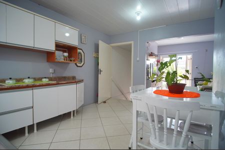 Casa à venda com 140m², 2 quartos e 2 vagasCozinha