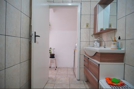 Casa à venda com 140m², 2 quartos e 2 vagasBanheiro 2