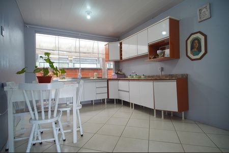 Casa à venda com 140m², 2 quartos e 2 vagasCozinha