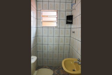 Casa para alugar com 30m², 1 quarto e sem vaga Casa para alugar com 30m², 1 quarto e sem vagaBanheiro