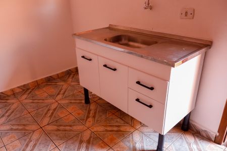Casa para alugar com 30m², 1 quarto e sem vaga Casa para alugar com 30m², 1 quarto e sem vagaCozinha