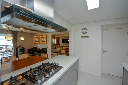 Apartamento à venda com 120m², 3 quartos e 2 vagasCozinha