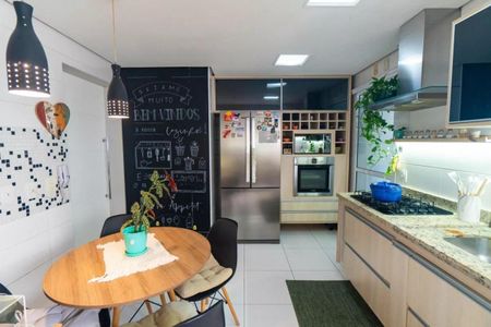 Apartamento à venda com 130m², 4 quartos e 3 vagasFoto 07