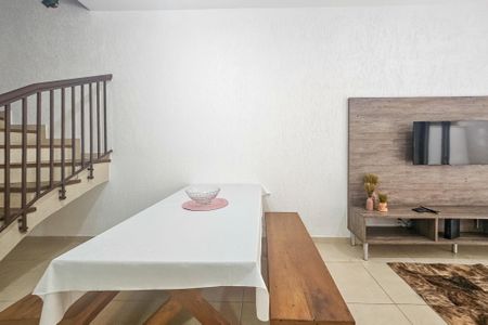 Apartamento para alugar com 125m², 2 quartos e 2 vagasSala