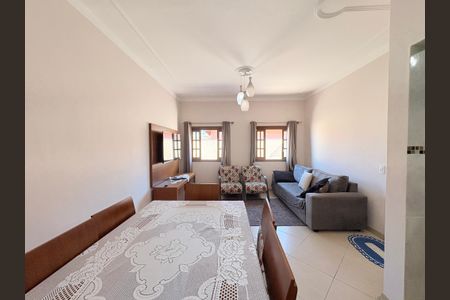 Sala de casa de condomínio à venda com 3 quartos, 84m² em Vila Aparecida, Jundiaí