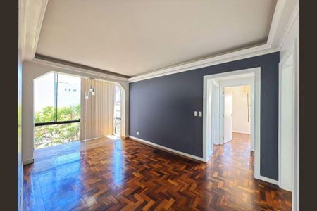 Sala  de apartamento para alugar com 2 quartos, 65m² em Passo d’Areia, Porto Alegre