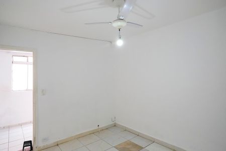 Sala de casa para alugar com 2 quartos, 65m² em Olímpico, São Caetano do Sul