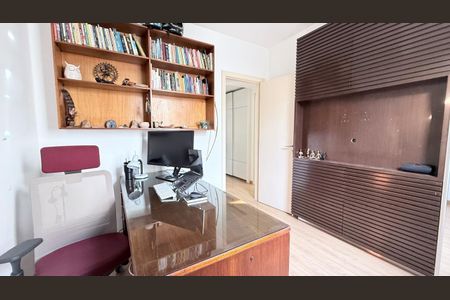 Apartamento à venda com 206m², 3 quartos e 2 vagasQuarto 1