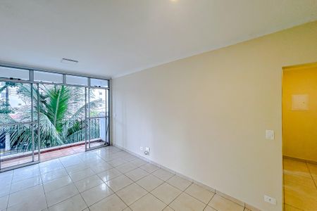 Apartamento à venda com 63m², 2 quartos e 1 vagaSala