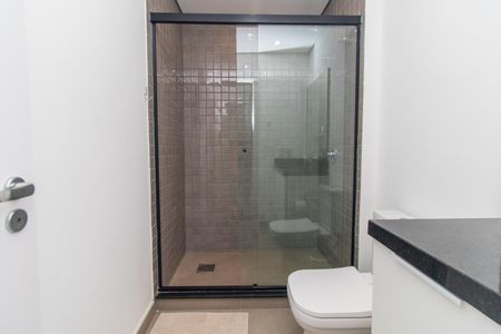 Banheiro de apartamento para alugar com 1 quarto, 22m² em Centro Histórico, Porto Alegre