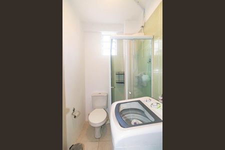 Banheiro de apartamento para alugar com 1 quarto, 36m² em Floresta, Porto Alegre