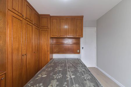 Quarto 1 de apartamento para alugar com 2 quartos, 60m² em Vila Aeroporto, São Paulo