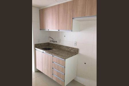 Cozinha  de apartamento para alugar com 2 quartos, 59m² em Protásio Alves, Porto Alegre