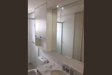 Banheiro 1 de apartamento para alugar com 2 quartos, 59m² em Protásio Alves, Porto Alegre