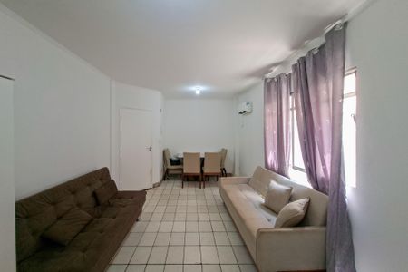 Apartamento para alugar com 70m², 1 quarto e 1 vagaSala