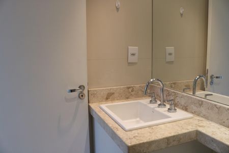 Apartamento para alugar com 54m², 2 quartos e 1 vagaBanheiro 1