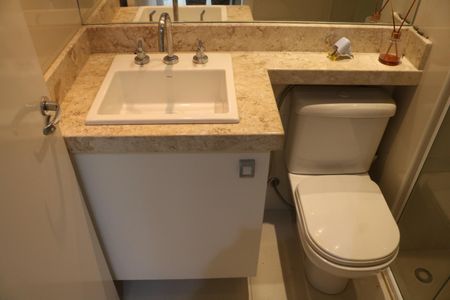 Apartamento para alugar com 54m², 2 quartos e 1 vagaBanheiro 1