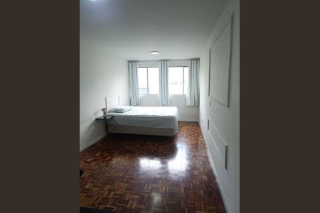 Quarto de kitnet/studio para alugar com 1 quarto, 30m² em Centro, Curitiba