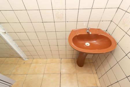 Casa para alugar com 130m², 3 quartos e 1 vaga Casa para alugar com 130m², 3 quartos e 1 vagaBanheiro 1