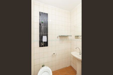 Casa para alugar com 130m², 3 quartos e 1 vaga Casa para alugar com 130m², 3 quartos e 1 vagaBanheiro 2