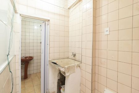 Casa para alugar com 130m², 3 quartos e 1 vaga Casa para alugar com 130m², 3 quartos e 1 vagaBanheiro 1