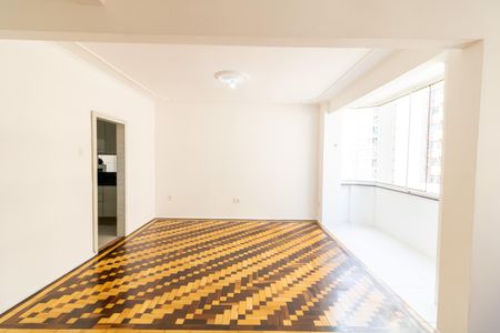 Apartamento à venda com 100m², 2 quartos e sem vagaSala