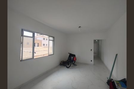 Sala  de apartamento para alugar com 1 quarto, 68m² em Guilhermina, Praia Grande