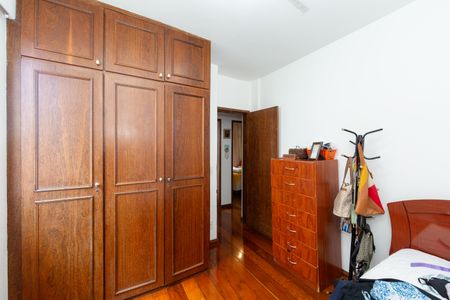 Apartamento à venda com 90m², 3 quartos e 1 vagaQUARTO3