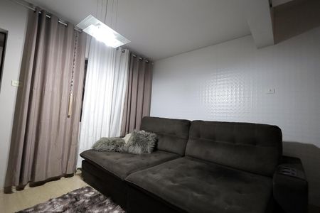 Casa para alugar com 132m², 2 quartos e 2 vagasSala